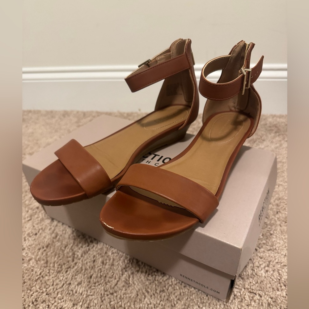 Kenneth Cole Sandals women’s 8.5 - Picture 2 of 11